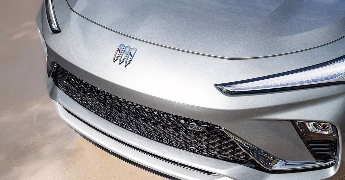 2025 Buick Envista Exterior Hood with logo and grill