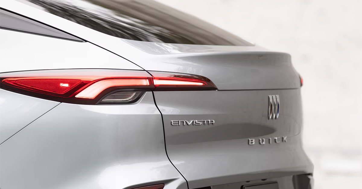 2025 Buick Envista Rear Brake Lights and Badging