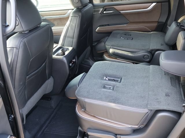 2027 GMC Acadia Denali Ultimate