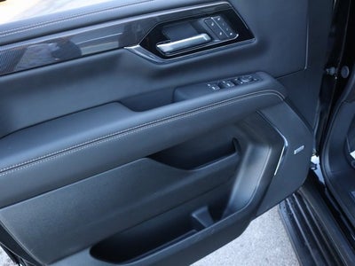 2025 GMC Yukon Elevation