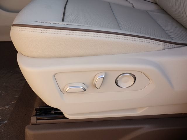 2026 GMC Yukon XL Denali - Photo 26