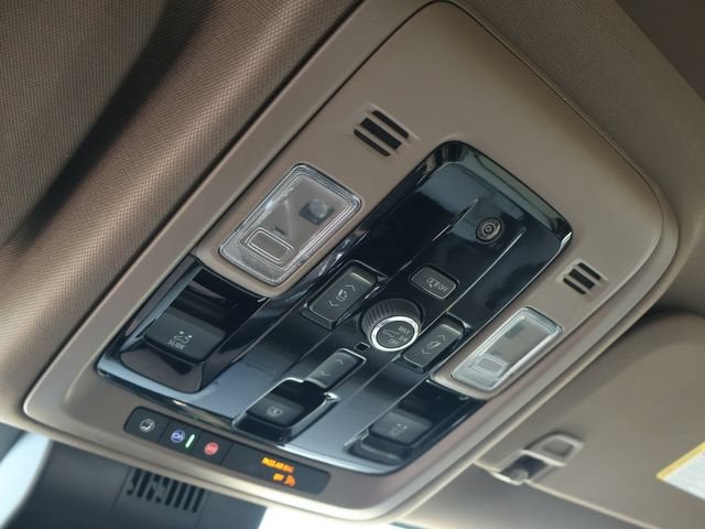 2026 GMC Yukon XL Denali - Photo 41