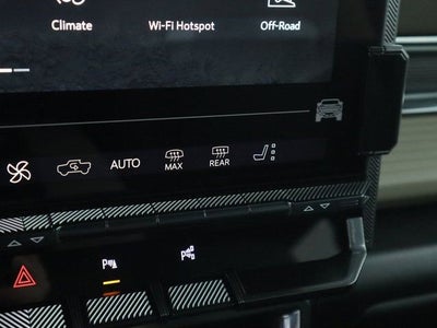 2026 GMC HUMMER EV SUV 2X