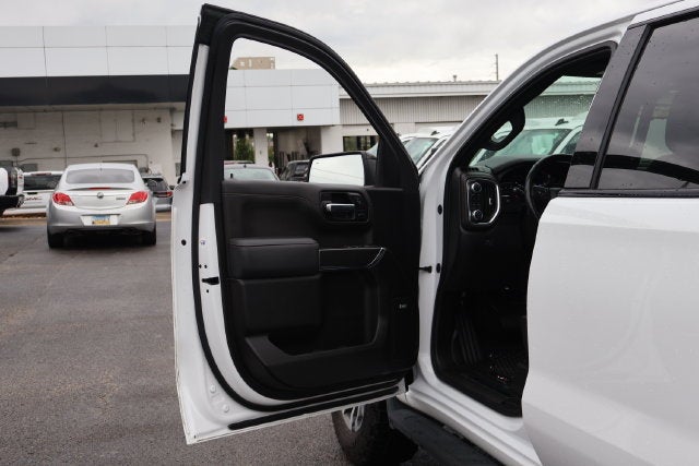2022 GMC Sierra 1500 Limited AT4