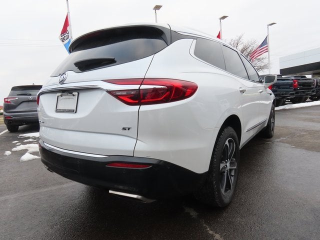 2020 Buick Enclave Essence
