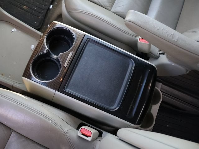 2017 Toyota Sienna XLE Auto Access Seat
