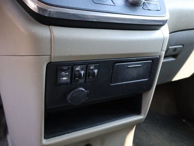 2017 Toyota Sienna XLE Auto Access Seat