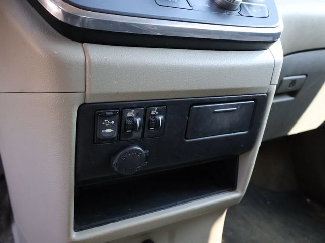 2017 Toyota Sienna XLE Auto Access Seat