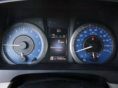 2017 Toyota Sienna XLE Auto Access Seat