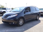 2017 Toyota Sienna XLE Auto Access Seat