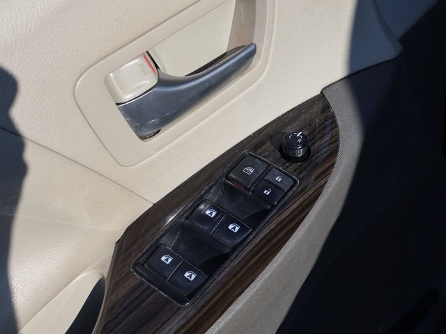 2017 Toyota Sienna XLE Auto Access Seat