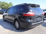 2017 Toyota Sienna XLE Auto Access Seat