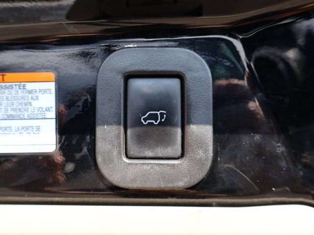 2017 Toyota Sienna XLE Auto Access Seat