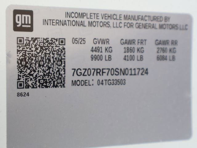 2025 GMC Savana Cutaway 3500 1WT