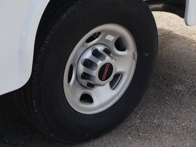 2025 GMC Savana Cutaway 3500 1WT