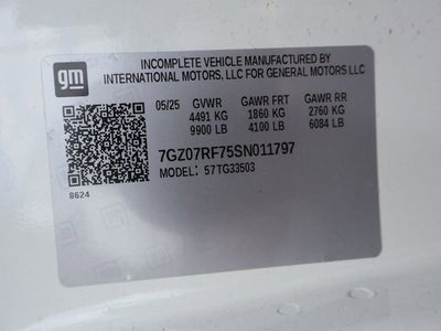 2025 GMC Savana Cutaway 3500 1WT