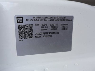 2025 GMC Savana Cutaway 3500 1WT