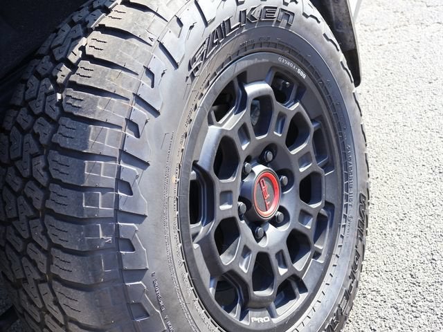 2024 Toyota Sequoia SR5