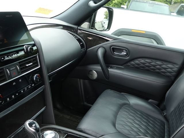 2023 INFINITI QX80 SENSORY