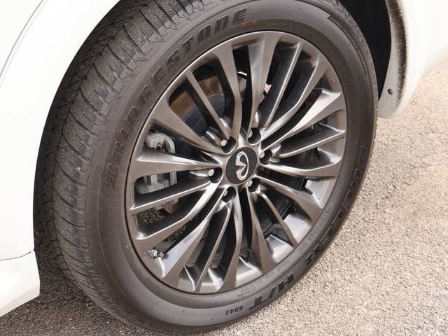 2023 INFINITI QX80 SENSORY