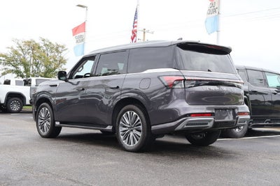 2025 INFINITI QX80 LUXE