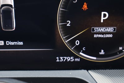 2025 INFINITI QX80 LUXE