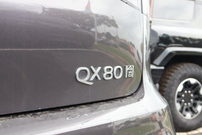 2025 INFINITI QX80 LUXE
