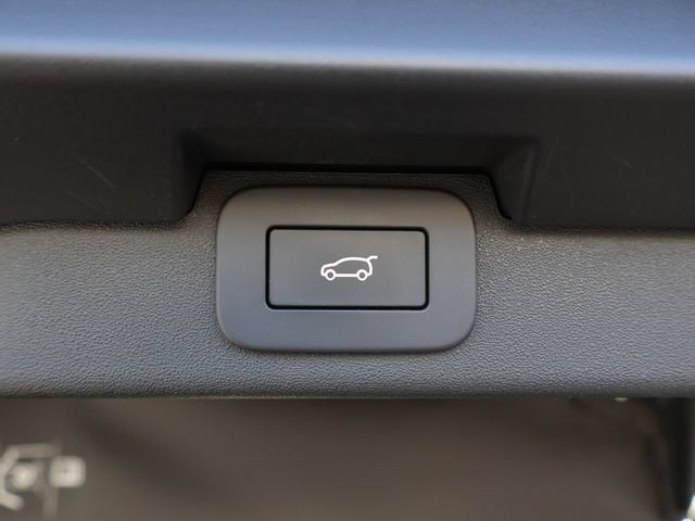 2025 Land Rover Discovery S