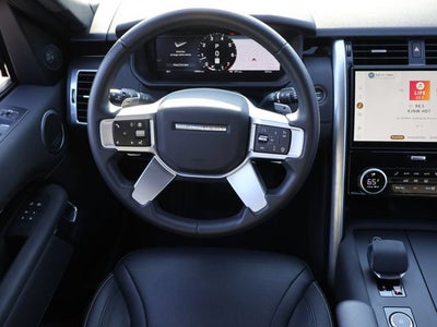 2025 Land Rover Discovery S