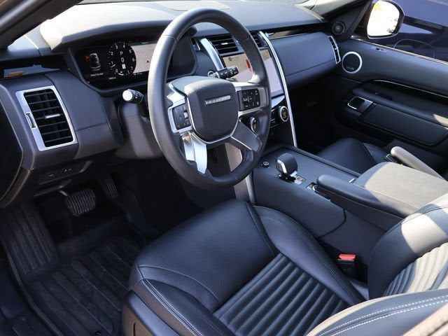 2025 Land Rover Discovery S