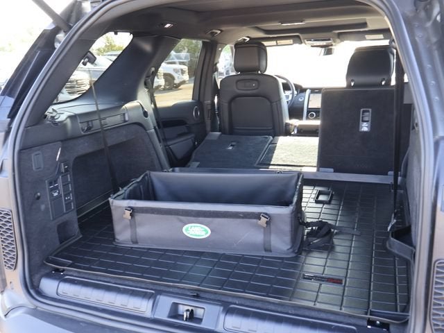 2025 Land Rover Discovery S