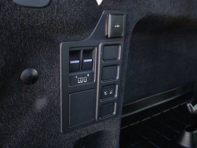2025 Land Rover Discovery S