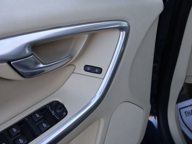 2015 Volvo XC60 T5 Drive-E Premier