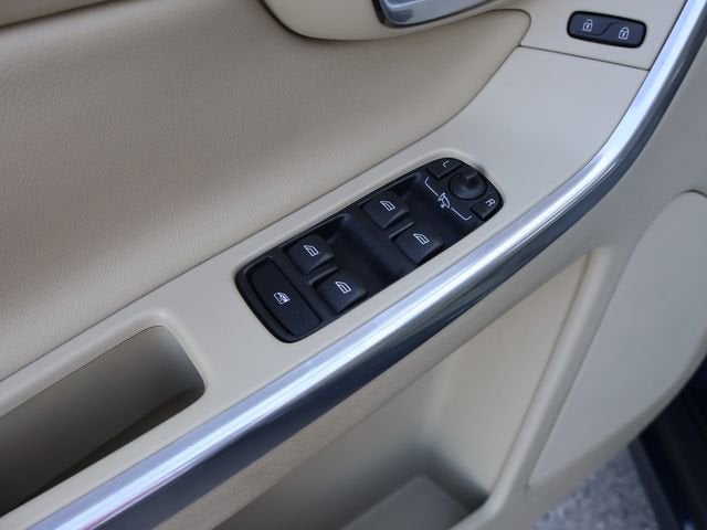 2015 Volvo XC60 T5 Drive-E Premier