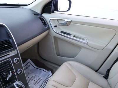 2015 Volvo XC60 T5 Drive-E Premier