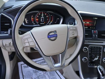 2015 Volvo XC60 T5 Drive-E Premier