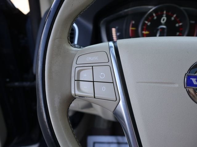 2015 Volvo XC60 T5 Drive-E Premier