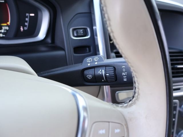 2015 Volvo XC60 T5 Drive-E Premier