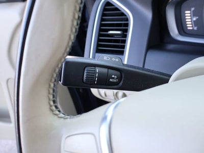 2015 Volvo XC60 T5 Drive-E Premier